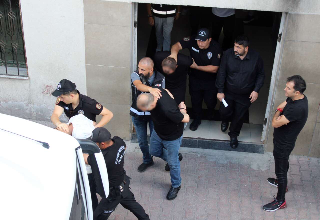 Konya dahil 5 ilde “Şirinler” operasyonu! 32 gözaltı 5